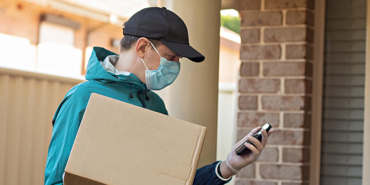 Delivery man contactless delivery