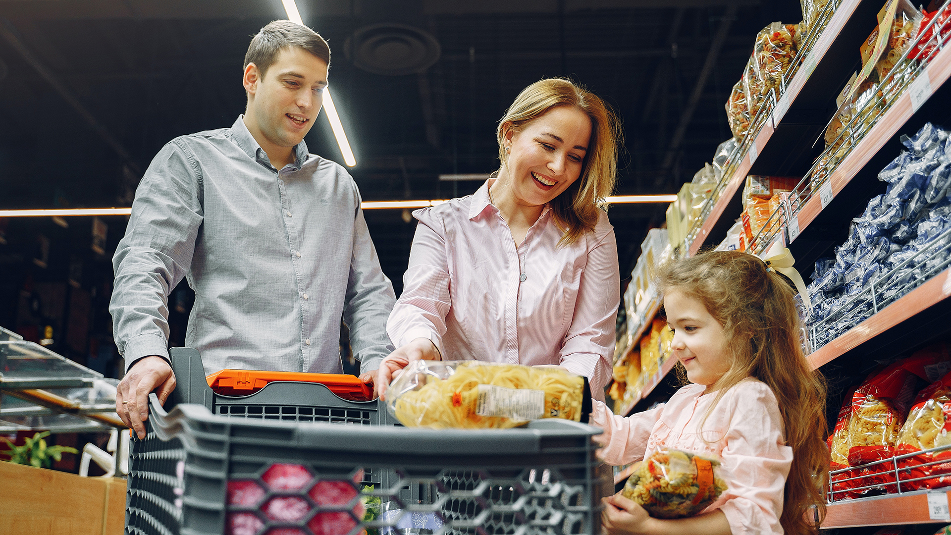 Family-Grocery-Shopping