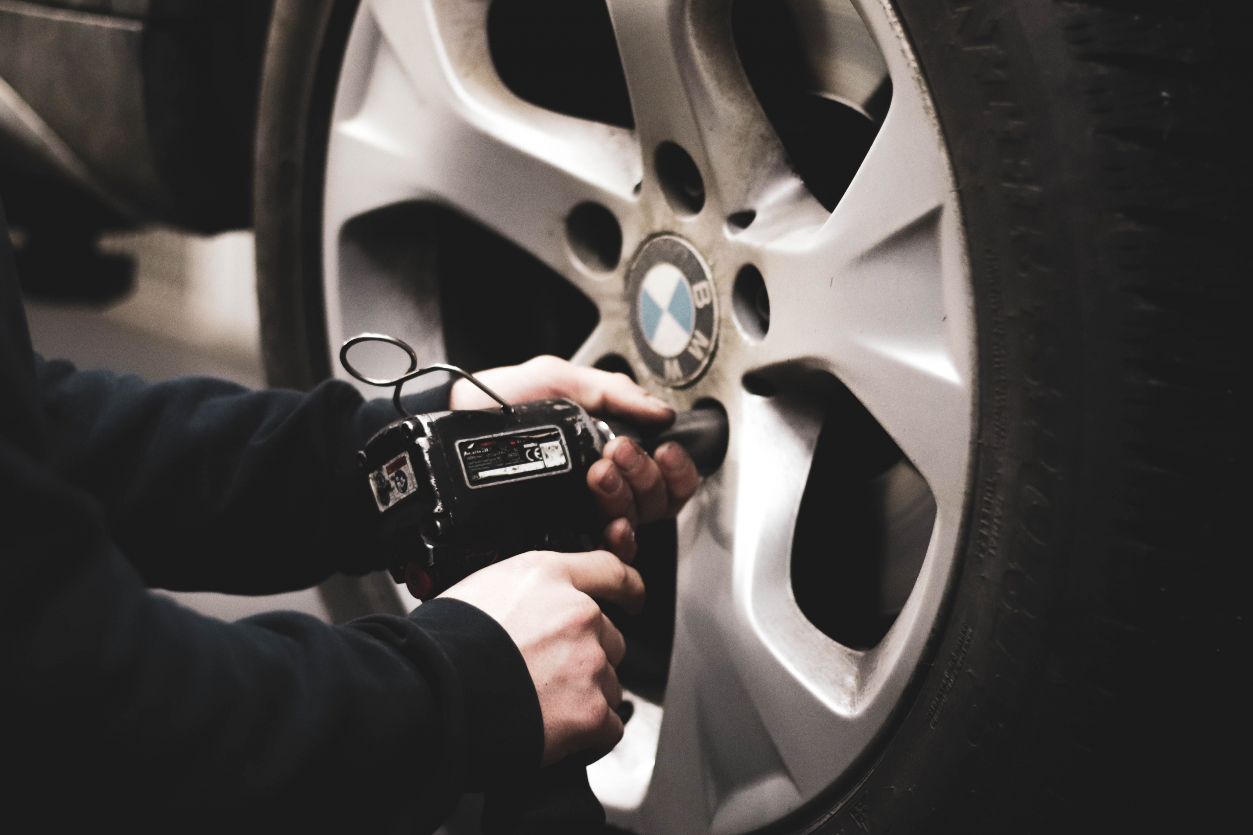 changing bmw wheels